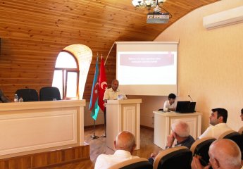 A semi-annual report meeting of the Scientific Research Institute of Animal Husbandry was held