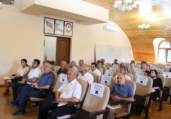 A semi-annual report meeting of the Scientific Research Institute of Animal Husbandry was held