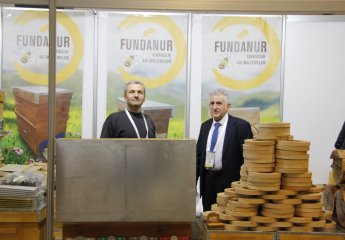 "IX Turkey Beekeeping Exhibition" was held.