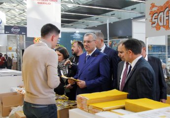 "IX Turkey Beekeeping Exhibition" was held.