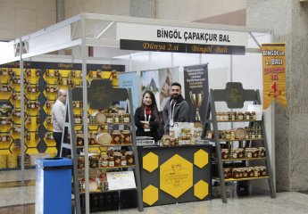 "IX Turkey Beekeeping Exhibition" was held.