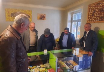 The delegation of the "Beekeeping" Center continues its monitoring in the regions.