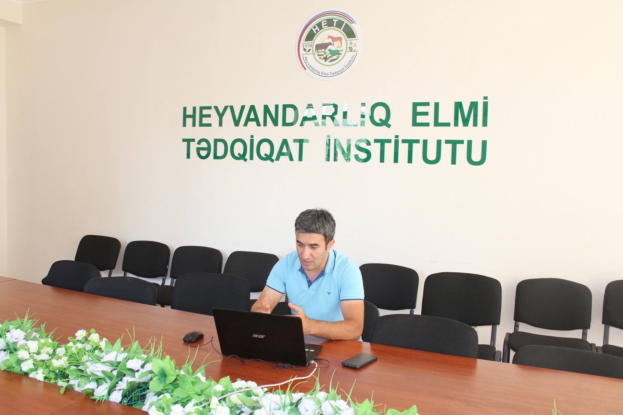 A training session on livestock care technology, breeding, and feeding organization was held